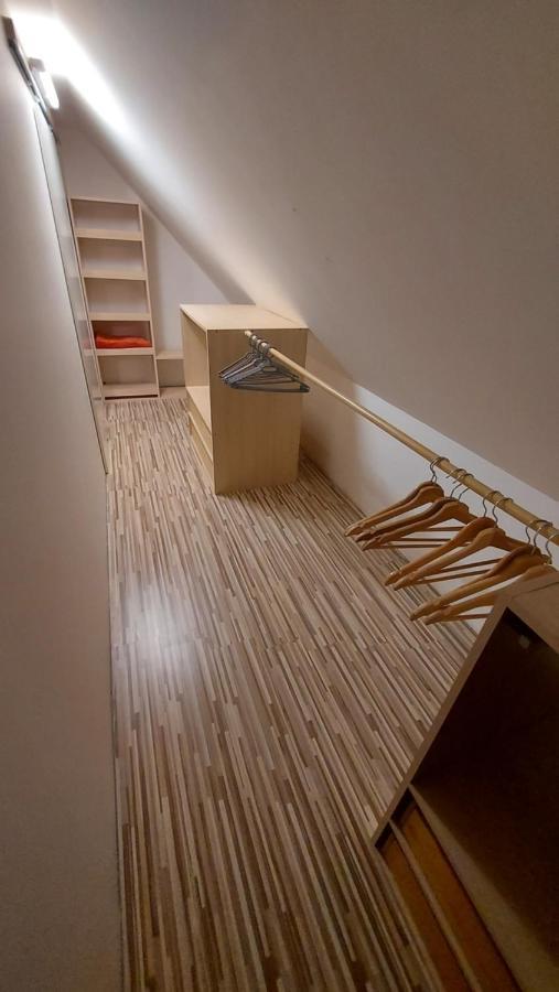 Apartman Tajov Pre 5-6 Osob, Privatne Parkovanie A Terasa Luaran gambar